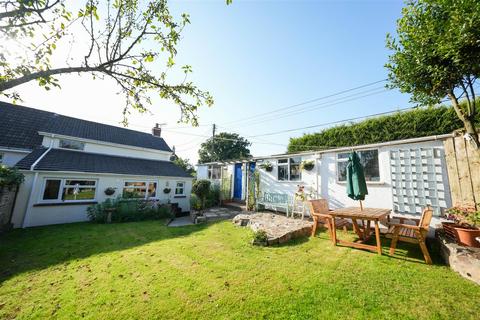 3 bedroom cottage for sale, Nr DOLTON