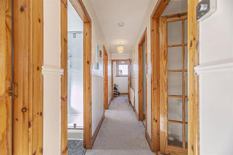 2 bedroom flat for sale, 16 Brucefield Feus, Dunfermline