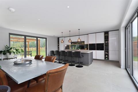 4 bedroom detached house for sale, Byford Common, Herefordshire