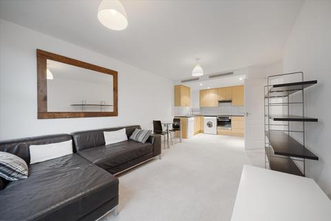 2 bedroom flat to rent, Warwick Building, 366 Queenstown Road, London, SW11