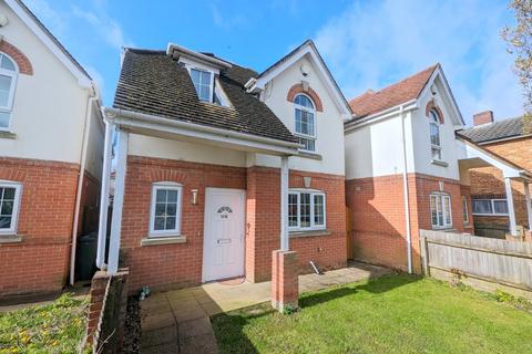 4 bedroom detached house to rent, Malvern Road, Moordown, Bournemouth, BH9