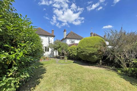 3 bedroom detached house for sale, Rutherwyke Close,  Stoneleigh, KT17