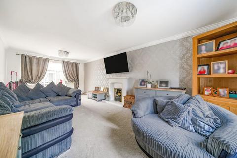 5 bedroom detached house for sale, Spriggs Close, Bedford