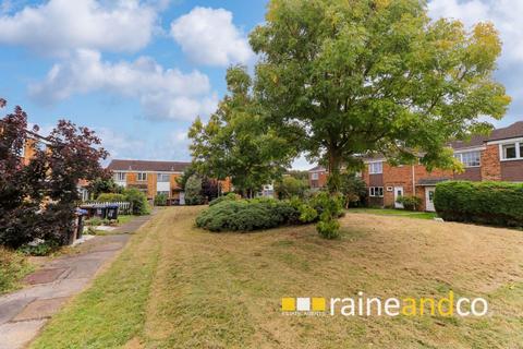 4 bedroom terraced house for sale, St Audreys Close, Hatfield