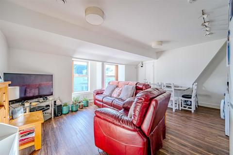 2 bedroom flat for sale, Clinton Lane, Seaford