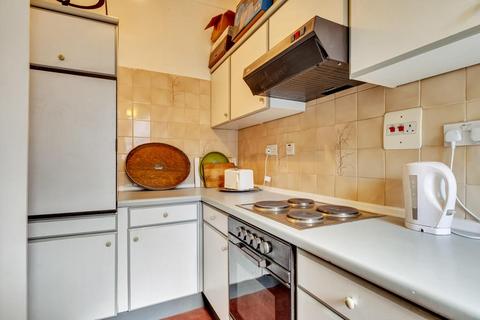 1 bedroom flat for sale, Dancer Road, London