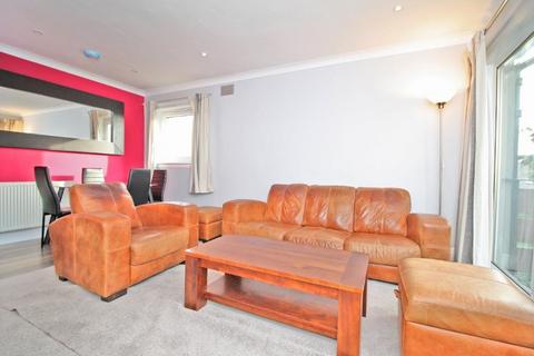 2 bedroom flat to rent, West Craigs Crescent, Edinburgh, EH12