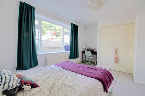 2 bedroom flat to rent, Flat 3 Lorraine Court, 34 Davigdor Road, Hove