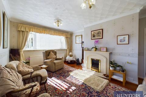 3 bedroom semi-detached bungalow for sale, Wharfedale, Filey