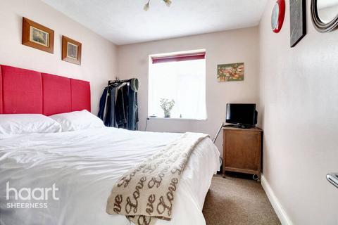 1 bedroom apartment for sale, The Broadway, Minster