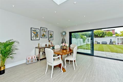 66 Berrylands, Surbiton, KT5 8JY