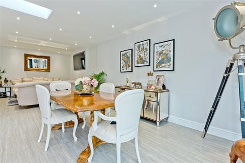 66 Berrylands, Surbiton, KT5 8JY