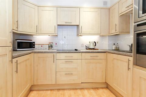 2 bedroom apartment for sale, Wildwood Court, Cedars Village, Chorleywood, Hertfordshire, WD3