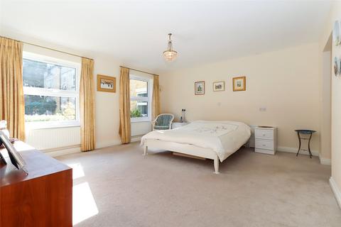 2 bedroom apartment for sale, Wildwood Court, Cedars Village, Chorleywood, Hertfordshire, WD3