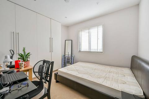 2 bedroom flat to rent, High Street, Acton, London, W3