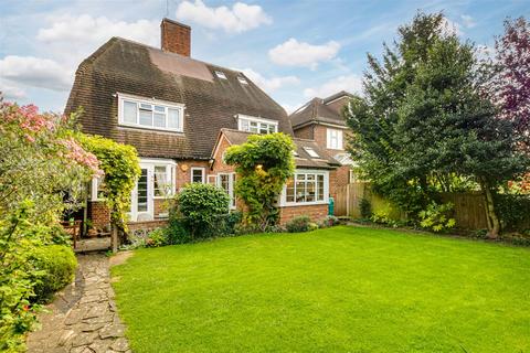 4 bedroom house for sale, Viewfield Road, London