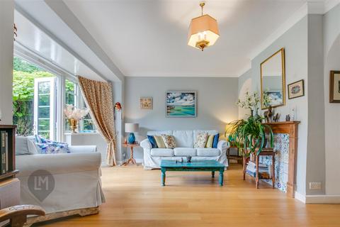 undefined, Viewfield Road, London