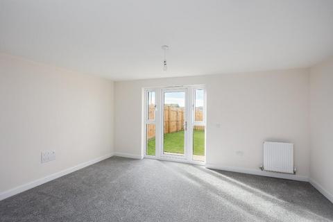 3 bedroom terraced house to rent, Chute Crescent, East Lothian EH21