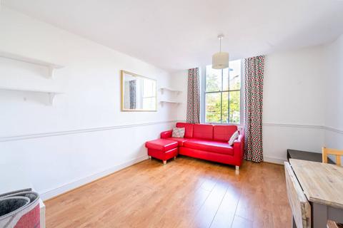 2 bedroom flat to rent, Fulham Road, Fulham Broadway, London, SW6