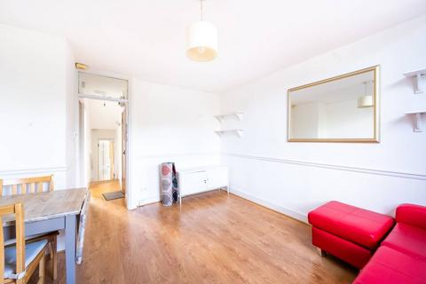 2 bedroom flat to rent, Fulham Road, Fulham Broadway, London, SW6