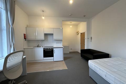 1 bedroom apartment to rent, Wilbraham Road, Manchester M14