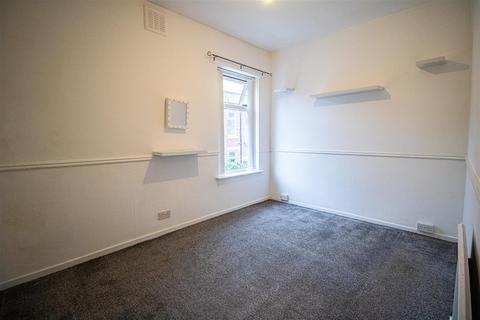 2 bedroom terraced house to rent, 2-Bed Terraced House to Let on Elliott Street, Preston