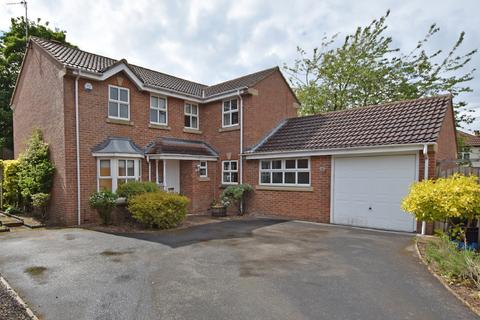 4 bedroom detached house to rent, St Marks Avenue, Harrogate, North Yorkshire, HG2