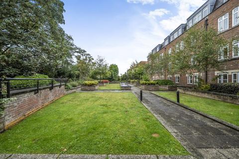 1 bedroom flat for sale, 42a Albany Park Road, Kingston Upon Thames KT2