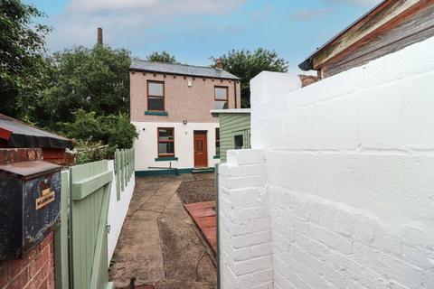 3 bedroom detached house to rent, Milbourne Street, Carlisle CA2