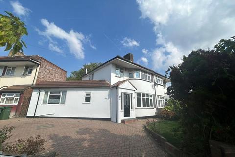 3 bedroom semi-detached house to rent, Stanmore,  Harrow,  HA3