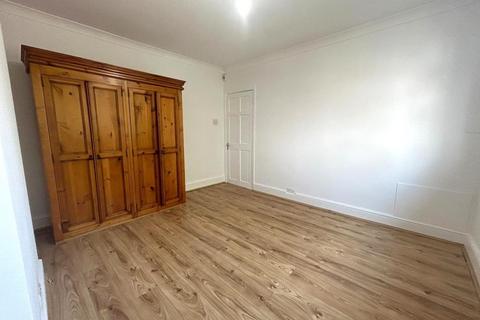 3 bedroom semi-detached house to rent, Stanmore,  Harrow,  HA3