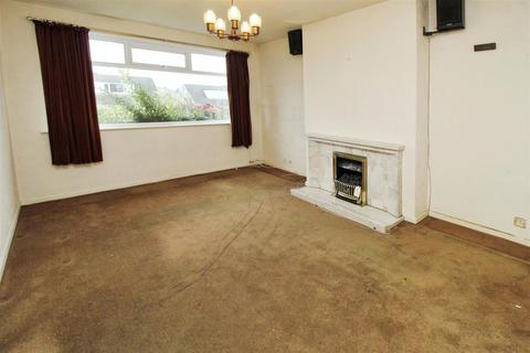 3 bedroom semi-detached bungalow for sale, Markfield Avenue, Bradford BD12