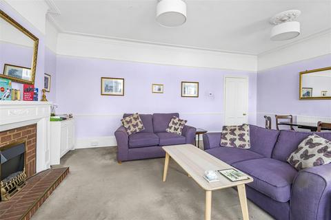 2 bedroom flat for sale, Fox Lane, London N13