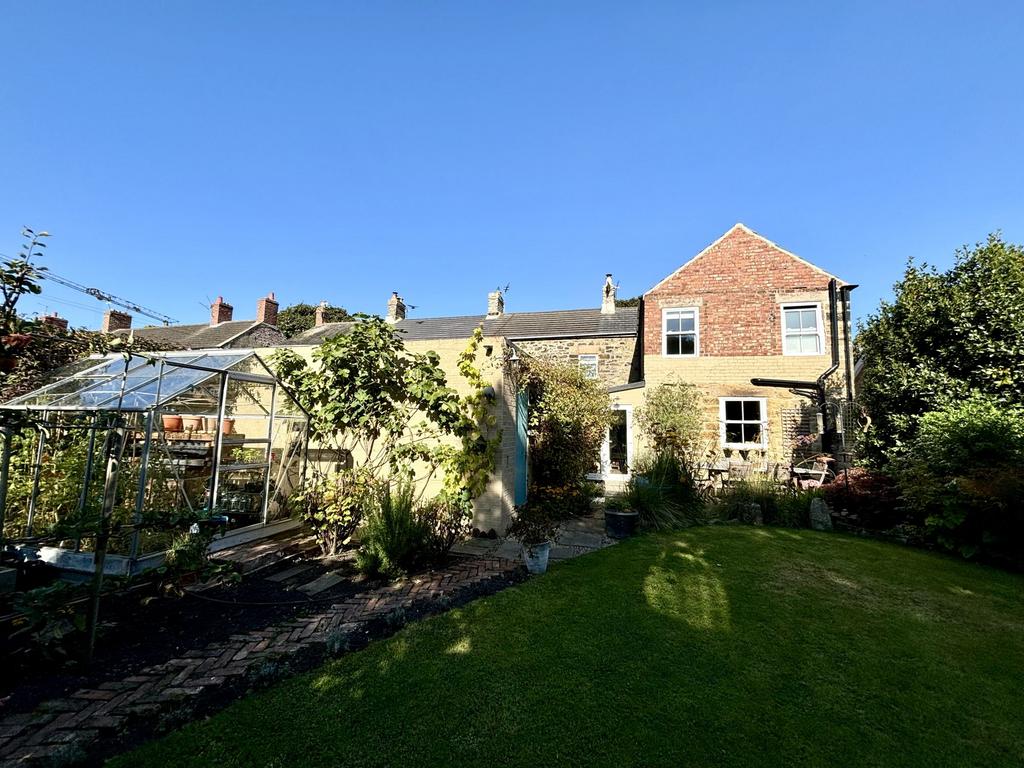 Additional Garden Image