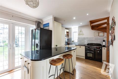 17 The Grove, Brentwood, CM14 5NS