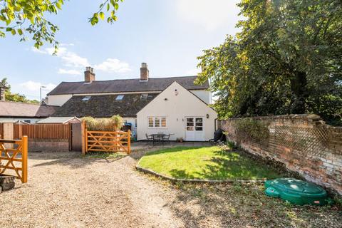 4 bedroom end of terrace house for sale, Cardington Road, Bedford