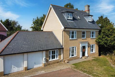 5 bedroom detached house for sale, Hereford Drive, Claydon IP6