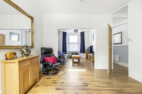 3 bedroom house for sale, Lopen Road, London, N18