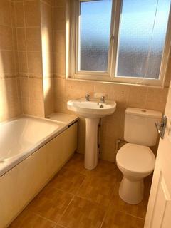 1 bedroom semi-detached house to rent, Cuthbert Close