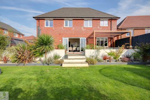 4 bedroom detached house for sale, Darley Avenue, Stafford, Staffordshire, ST18