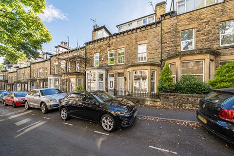 4 bedroom terraced house for sale, Glebe Avenue, Harrogate, HG2