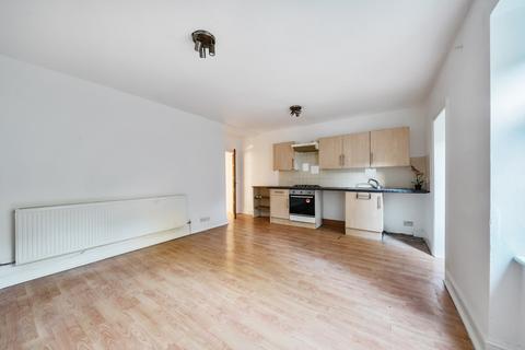 1 bedroom maisonette for sale, Kew Bridge Road, Brentford, Middlesex