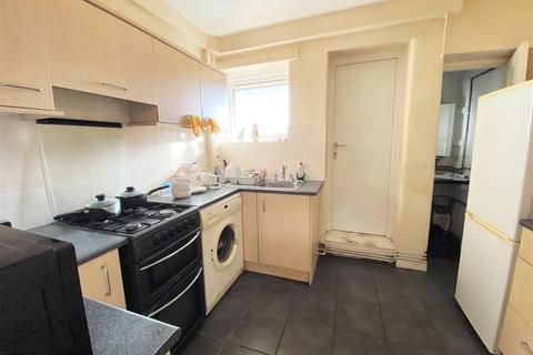 3 bedroom flat for sale, The Green, Broadgreen, Liverpool