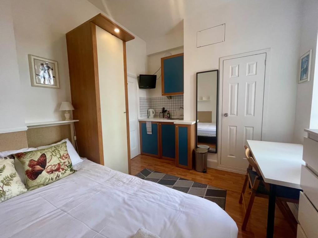 Studio To Rent, Fulham