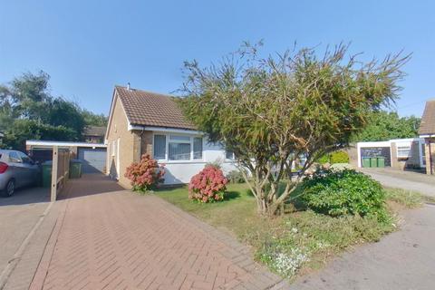 2 bedroom bungalow to rent, Spenser Close, Southampton SO31