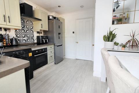 29 Astral Close, Lower Stondon, Henlow, SG16 6EL