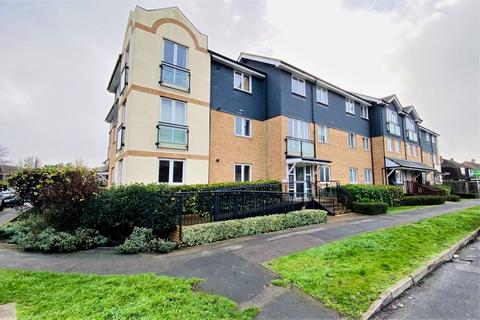 1 bedroom apartment for sale, Bowes Road, Surrey TW18