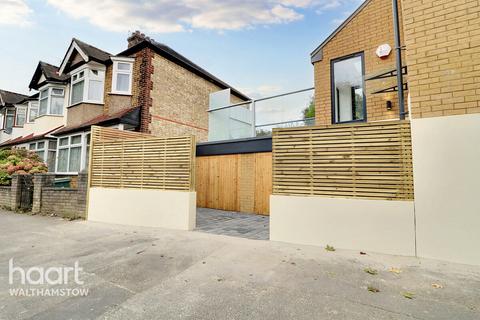 2 bedroom detached house for sale, Thorpe Hall Road, Walthamstow