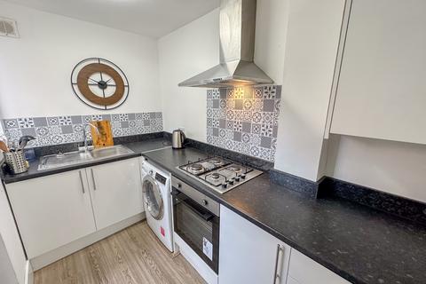 4 bedroom house to rent, Clapham Road, L4 2TG,