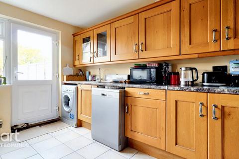 2 bedroom end of terrace house for sale, St Olaves Road, Bury St Edmunds